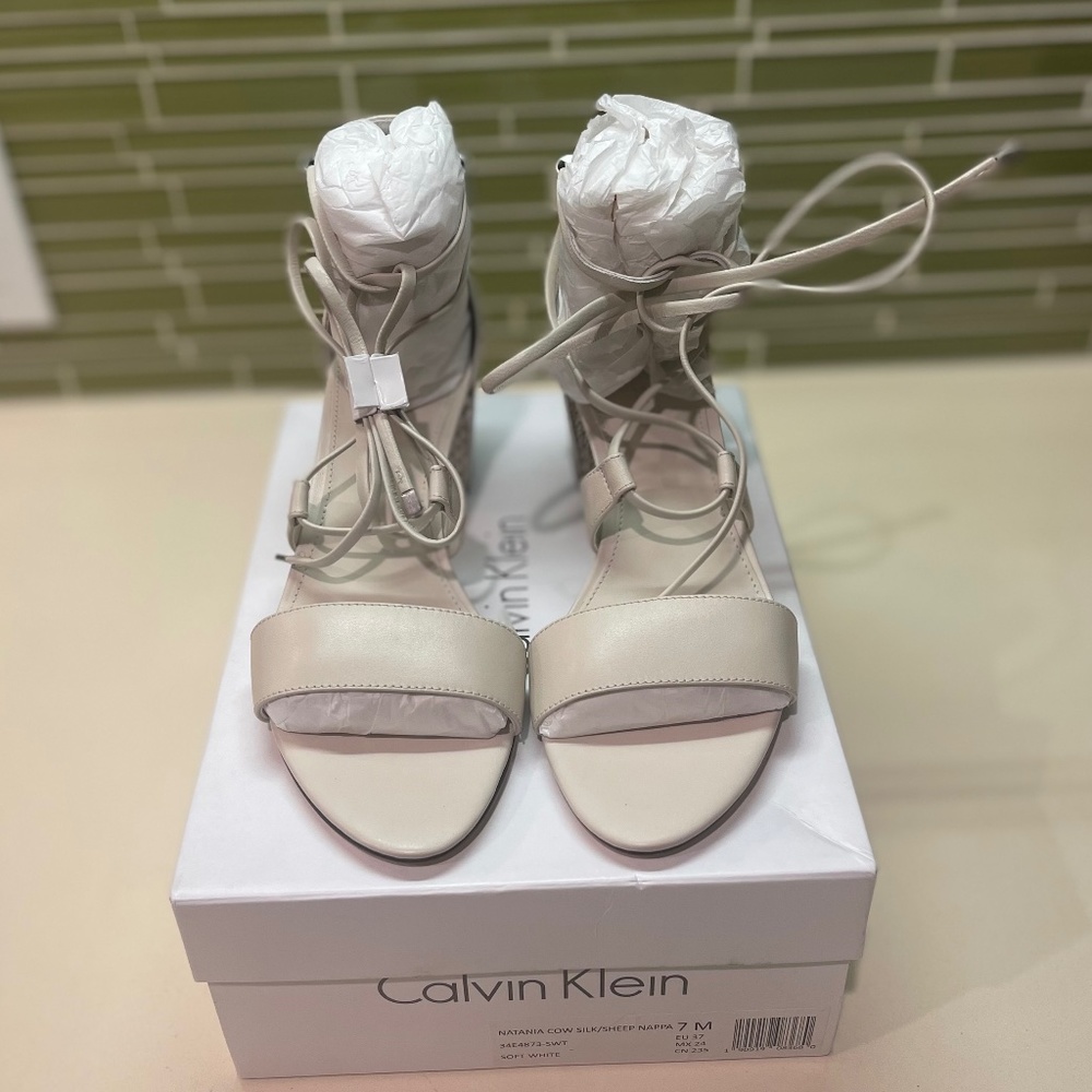 NIB Calvin Klein Ivory Nappa Leather Sandals sz 7